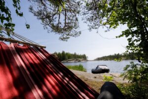 Read more about the article Essential Tips For A Successful Boat Camping Trip 98096
