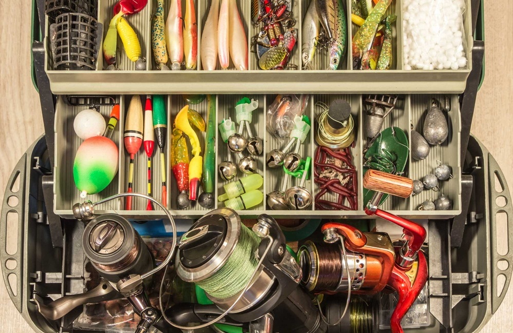 Read more about the article How To Effectively Organize Gear On Your Fishing Boat 100255
